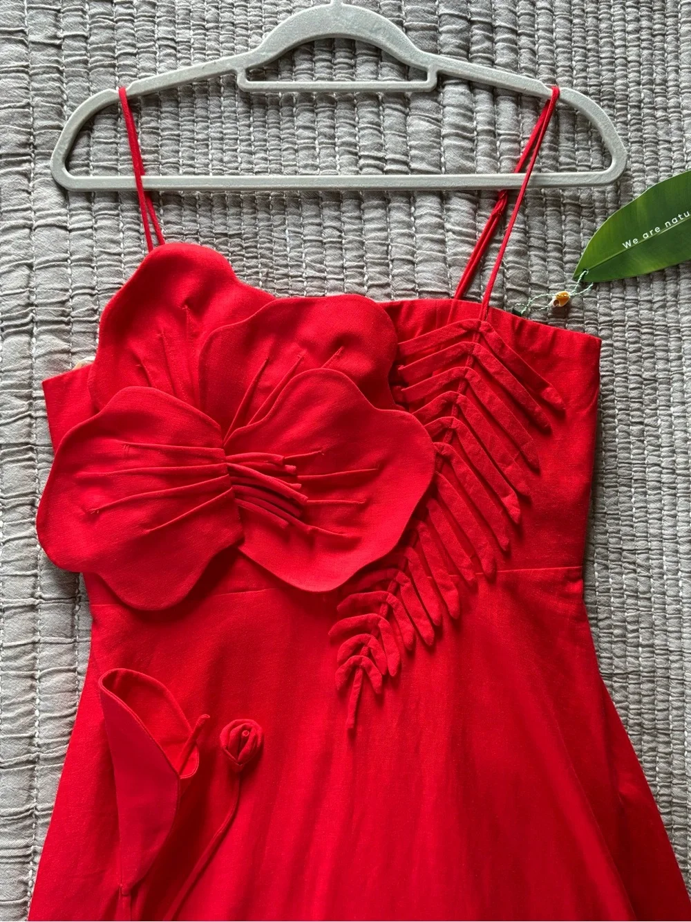 NWT - FARM Rio Garden Appliqué Linen Blend Midi Dress Red - Size: Medium - Picture 6 of 11